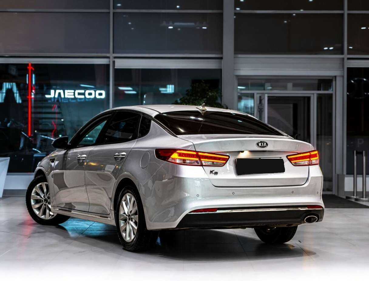 Kia K5 с пробегом — 2017 год. Фото: #2