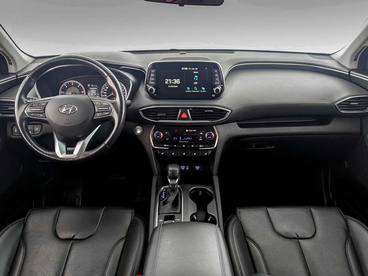 Hyundai Santa Fe с пробегом — 2018 год. Фото: #11