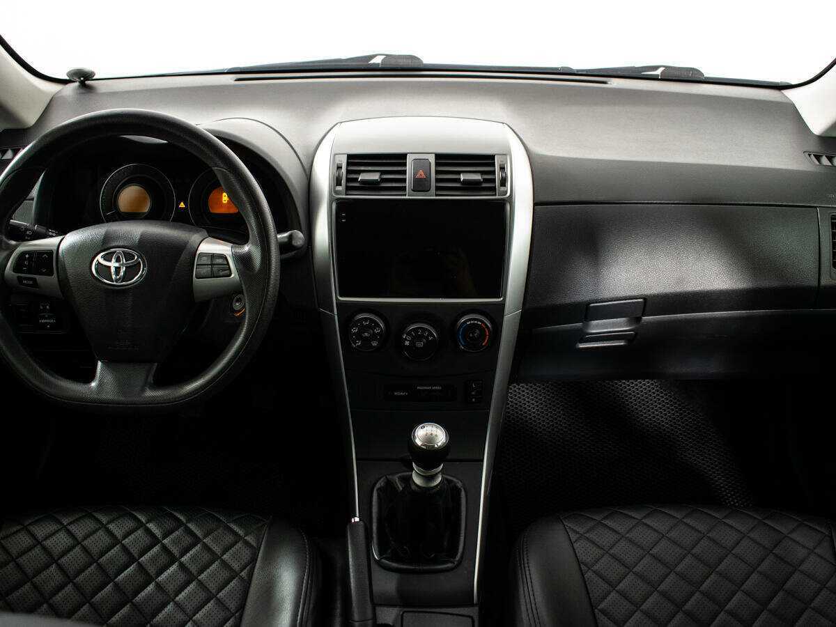 Toyota Corolla с пробегом — 2012 год. Фото: #10
