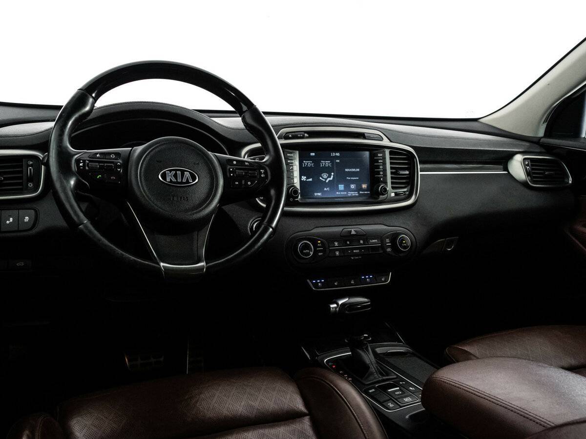 Kia Sorento с пробегом — 2016 год. Фото: #10