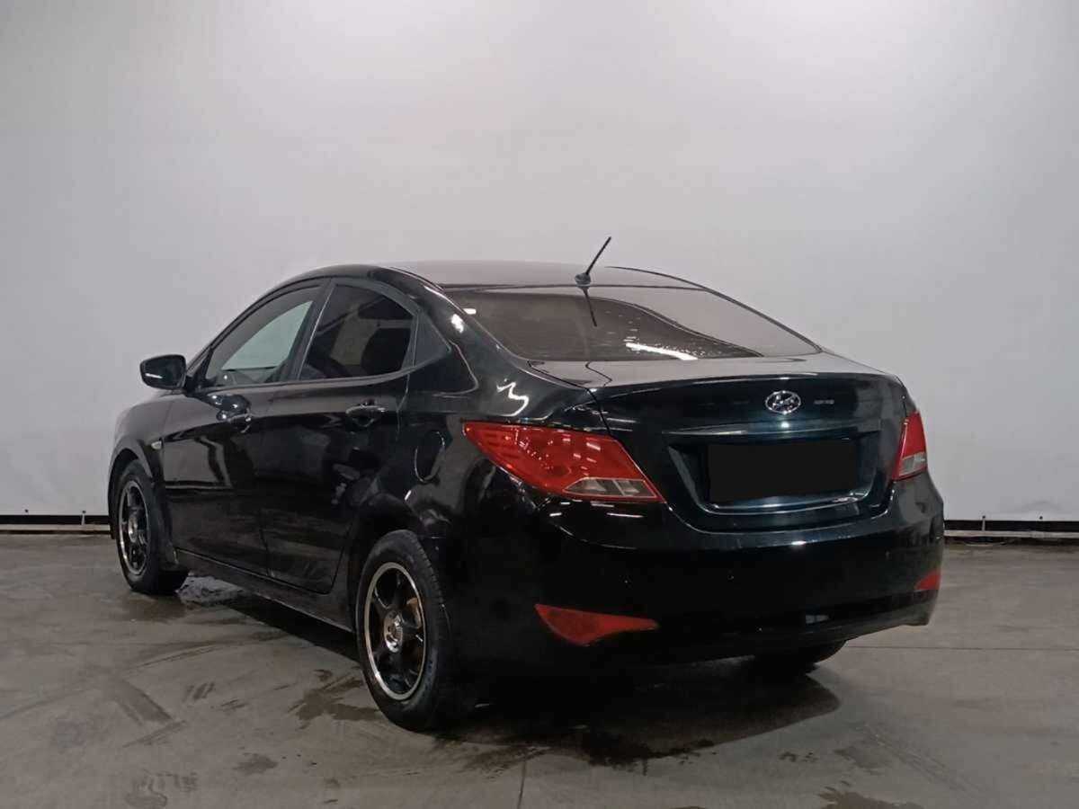 Hyundai Solaris с пробегом — 2016 год. Фото: #6