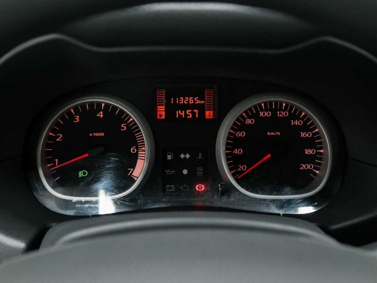 Renault Duster с пробегом — 2014 год. Фото: #19