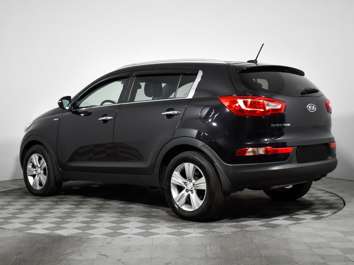 Kia Sportage с пробегом — 2012 год. Фото: #6