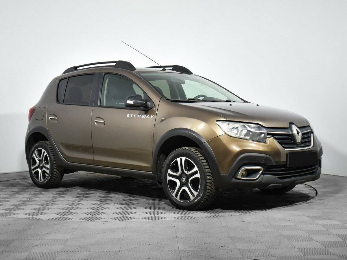 Renault Sandero с пробегом — 2019 год. Фото: #4