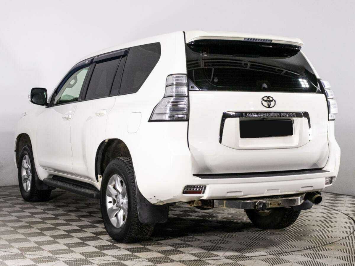 Toyota Land Cruiser Prado с пробегом — 2012 год. Фото: #6