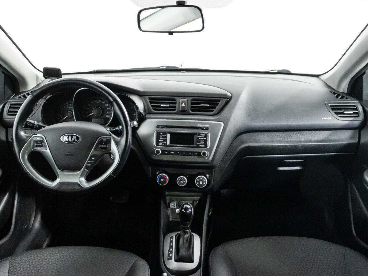 Kia Rio с пробегом — 2017 год. Фото: #12
