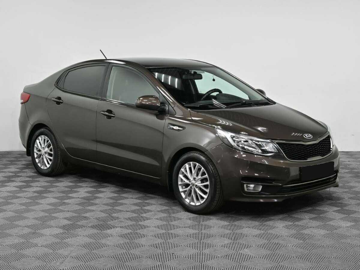 Kia Rio с пробегом — 2017 год. Фото: #2