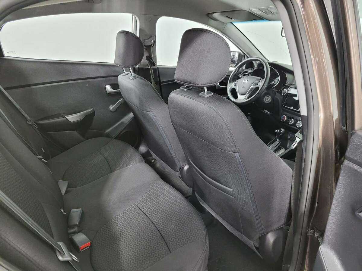 Kia Rio с пробегом — 2016 год. Фото: #15
