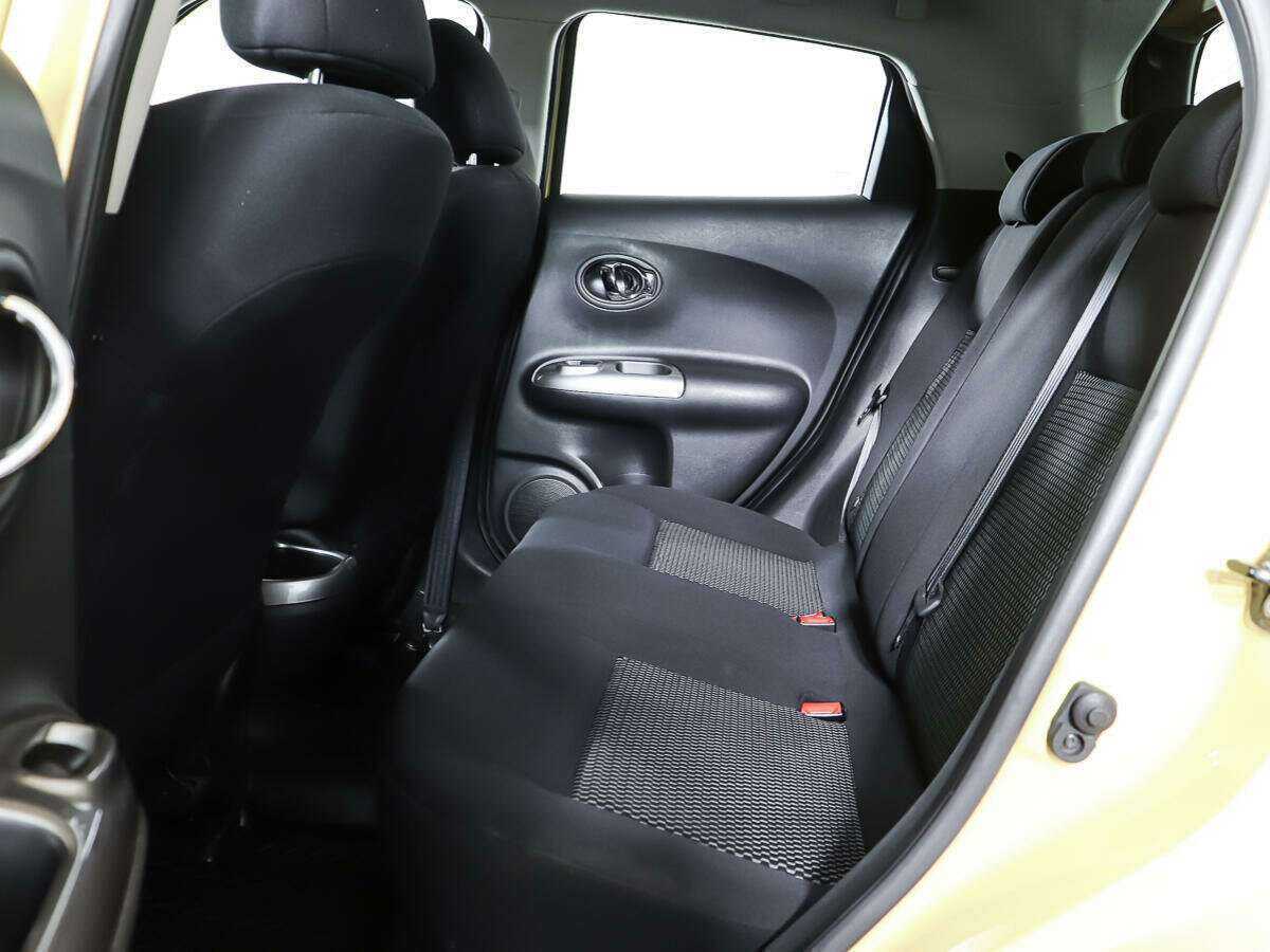Nissan Juke с пробегом — 2014 год. Фото: #9