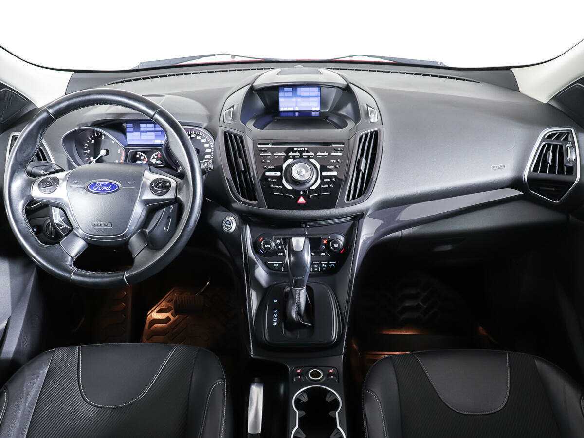 Ford Kuga с пробегом — 2013 год. Фото: #11