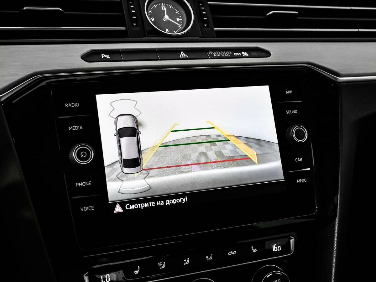 Volkswagen Passat с пробегом — 2018 год. Фото: #10