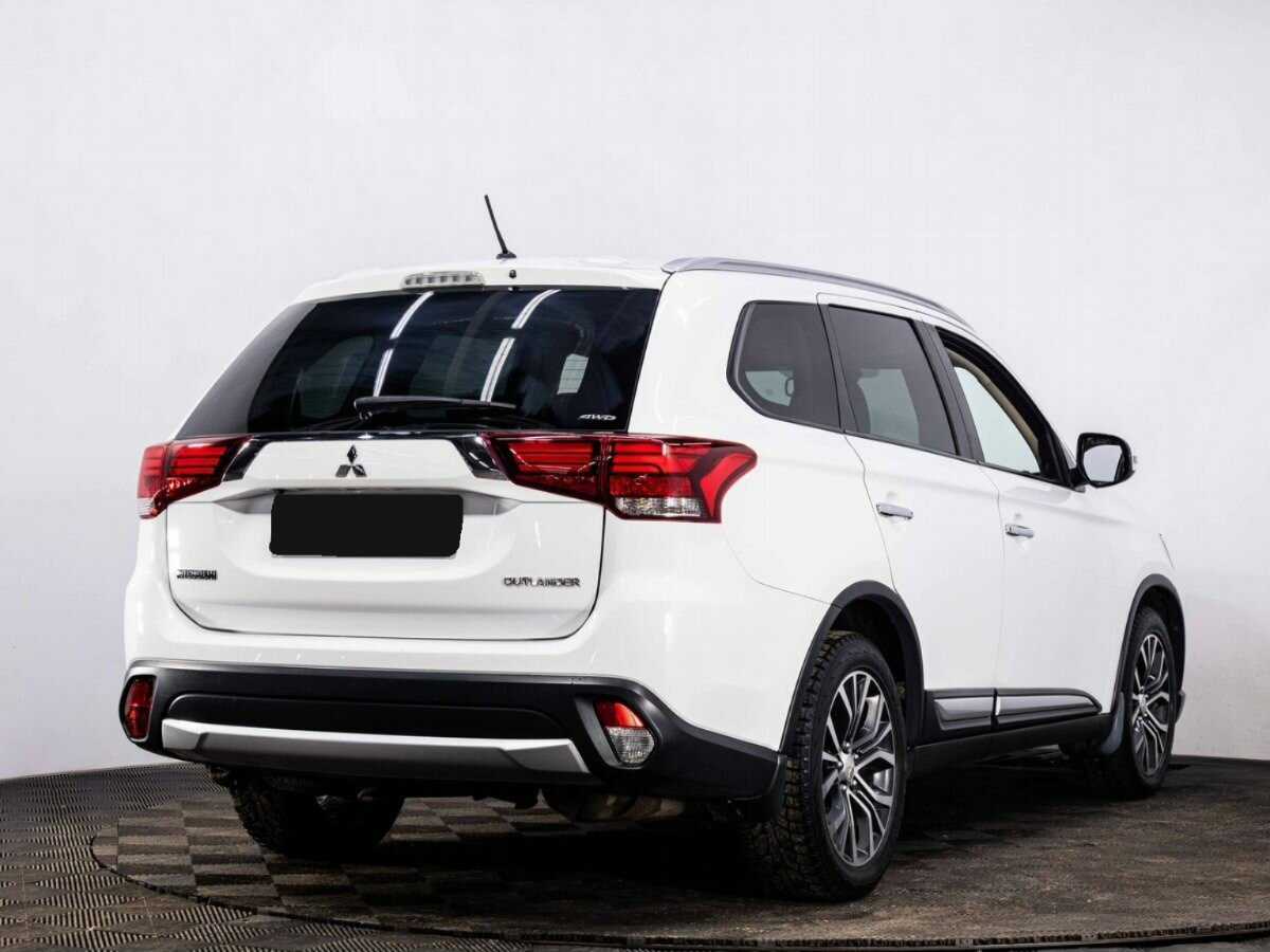 Mitsubishi Outlander с пробегом — 2016 год. Фото: #5