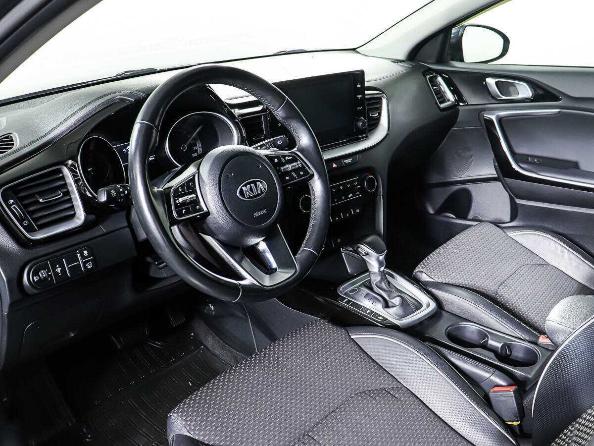 Kia XCeed с пробегом — 2020 год. Фото: #12