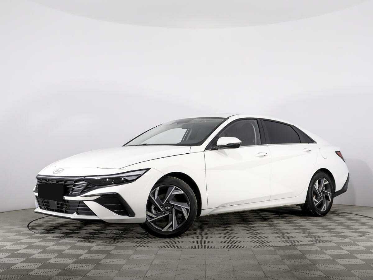 Hyundai Elantra с пробегом — 2024 год. Фото: #0