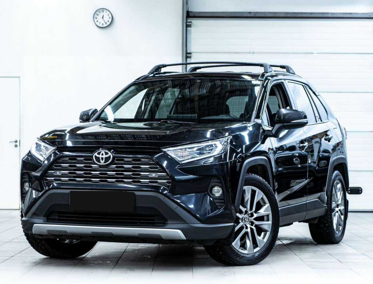Toyota RAV4 с пробегом — 2020 год. Фото: #0