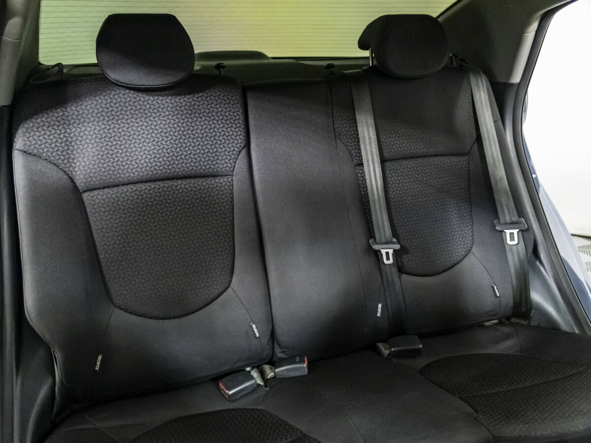 Kia Rio с пробегом — 2016 год. Фото: #12