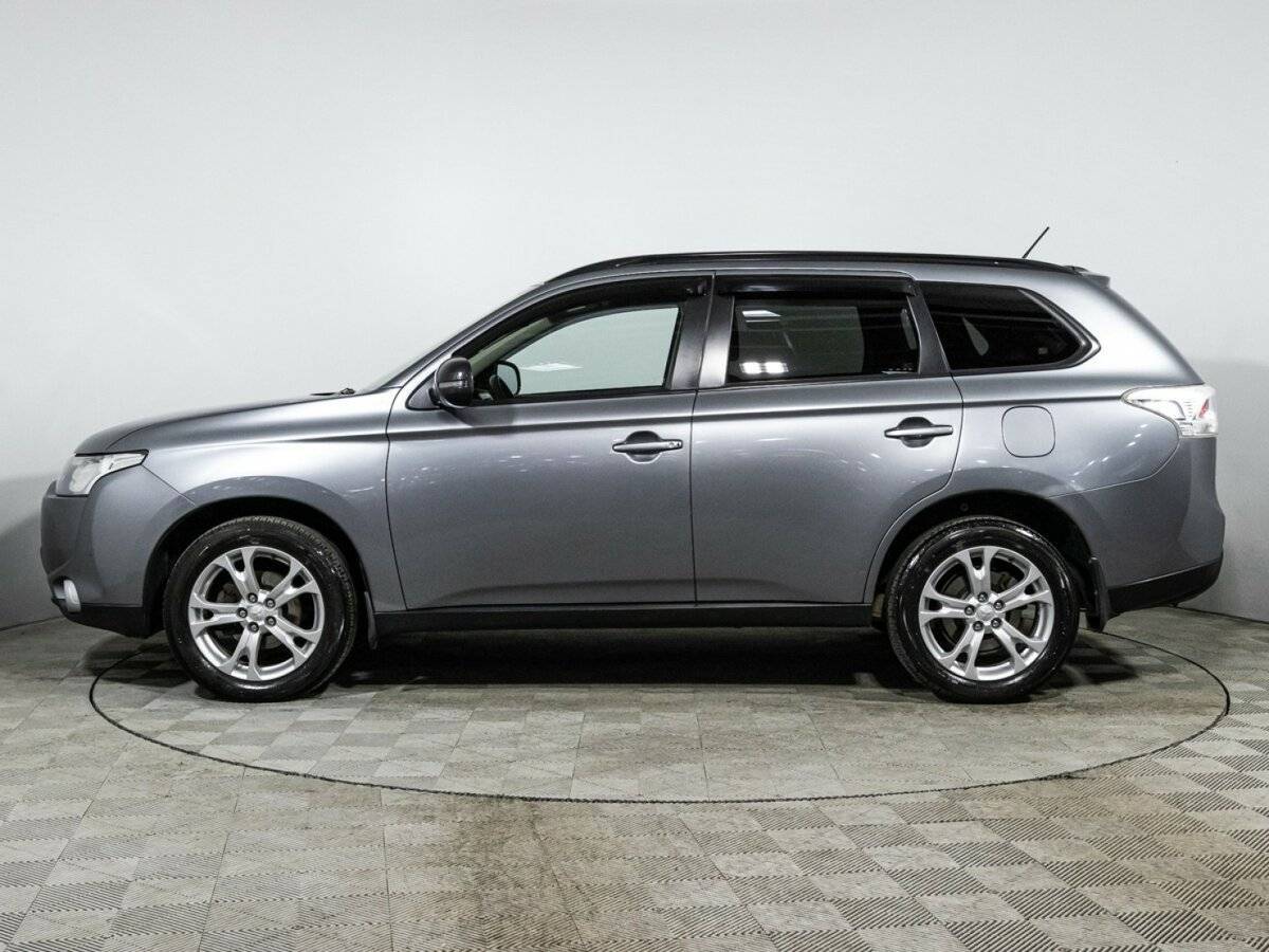 Mitsubishi Outlander с пробегом — 2012 год. Фото: #7