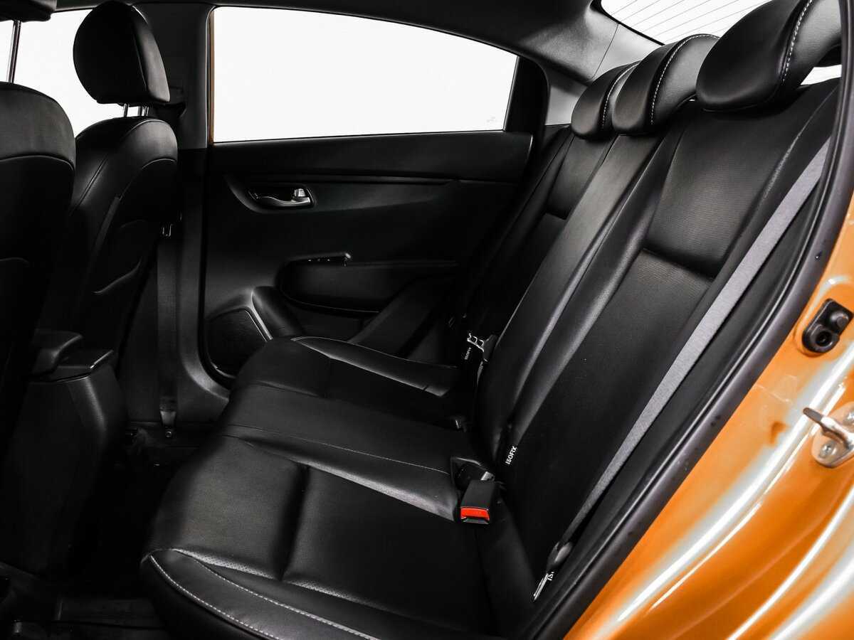 Kia Rio с пробегом — 2018 год. Фото: #12