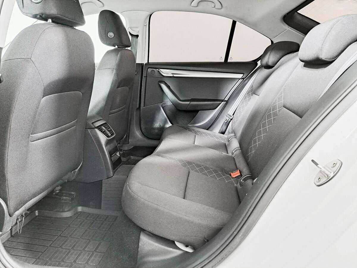 Skoda Octavia с пробегом — 2019 год. Фото: #8