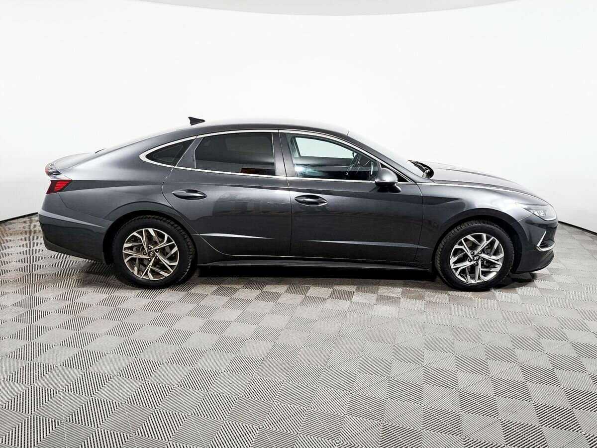 Hyundai Sonata с пробегом — 2020 год. Фото: #3