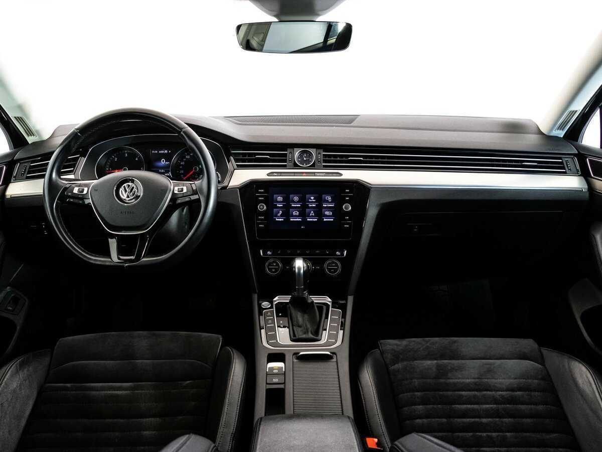 Volkswagen Passat с пробегом — 2018 год. Фото: #6