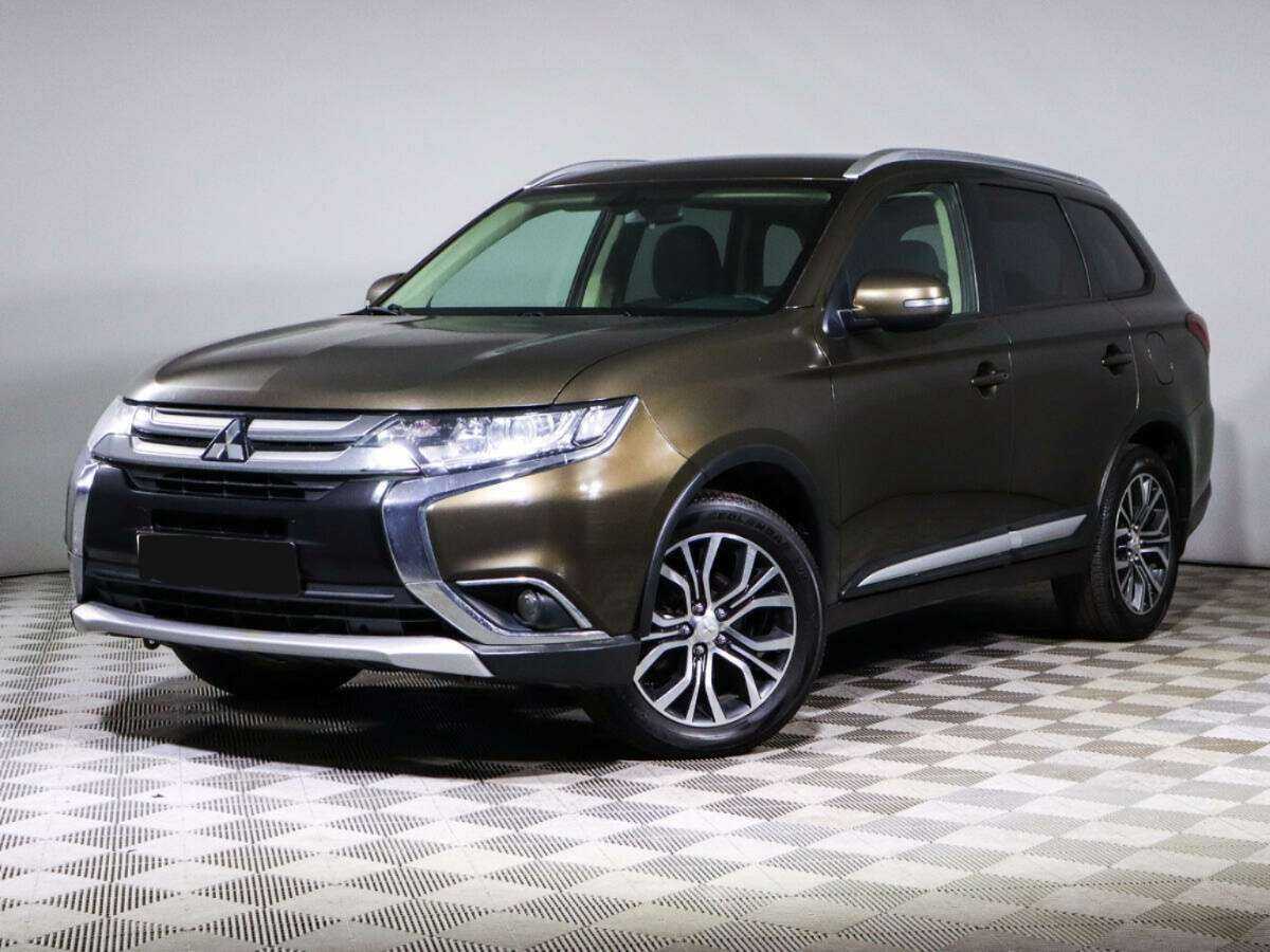 Mitsubishi Outlander с пробегом — 2018 год. Фото: #0