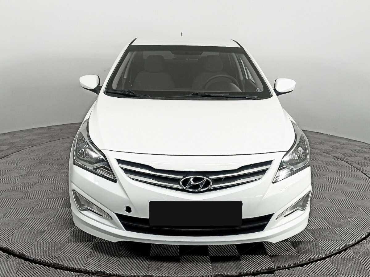 Hyundai Solaris с пробегом — 2016 год. Фото: #1