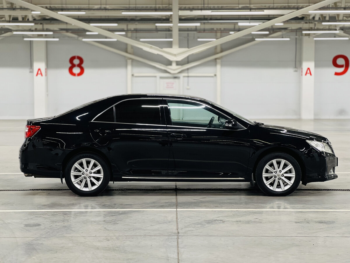 Toyota Camry с пробегом — 2013 год. Фото: #3