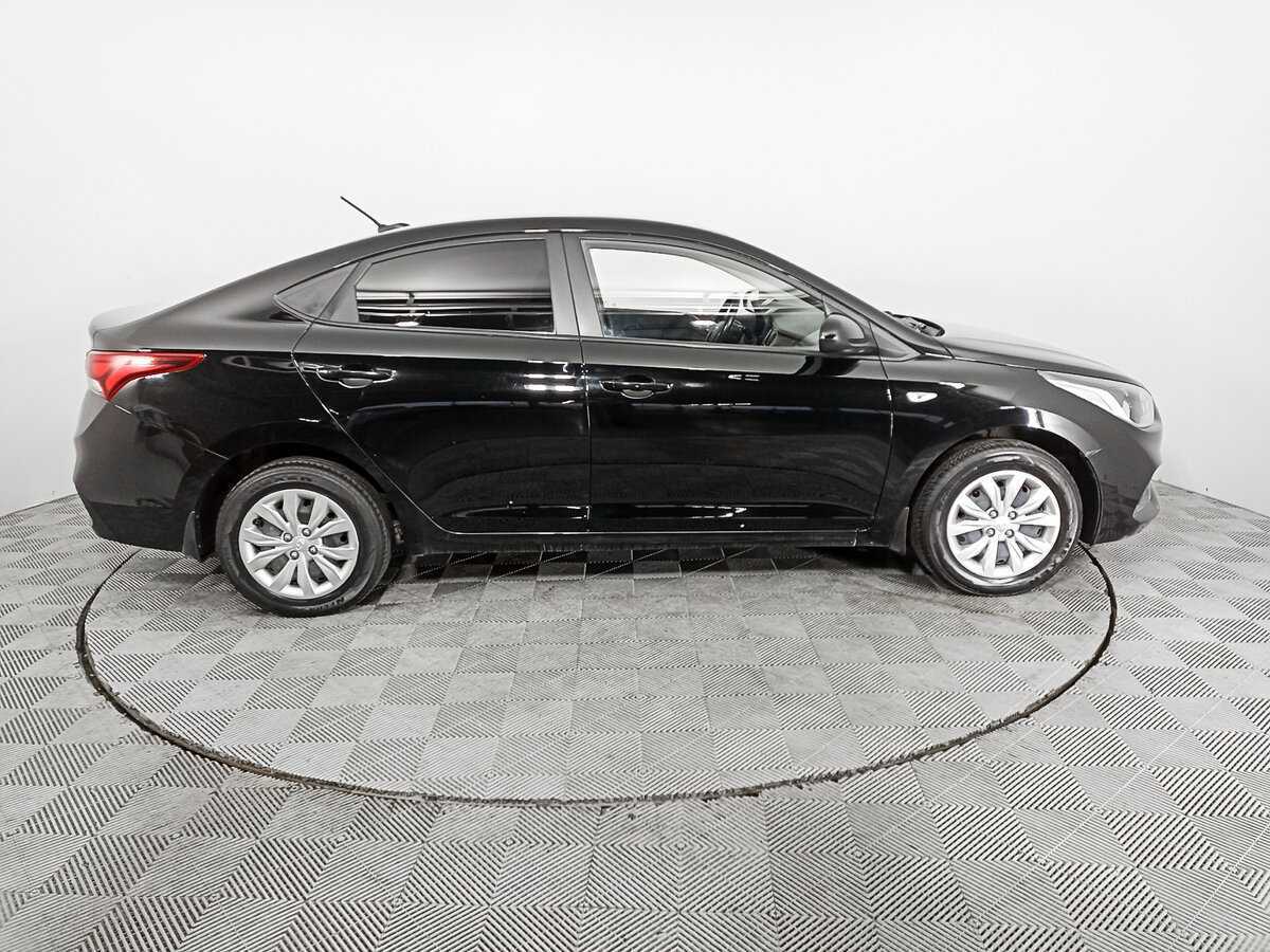 Hyundai Solaris с пробегом — 2017 год. Фото: #3