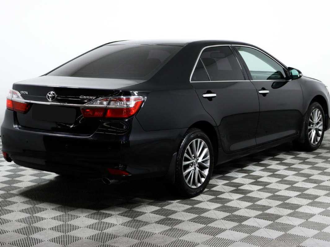 Toyota Camry с пробегом — 2016 год. Фото: #4
