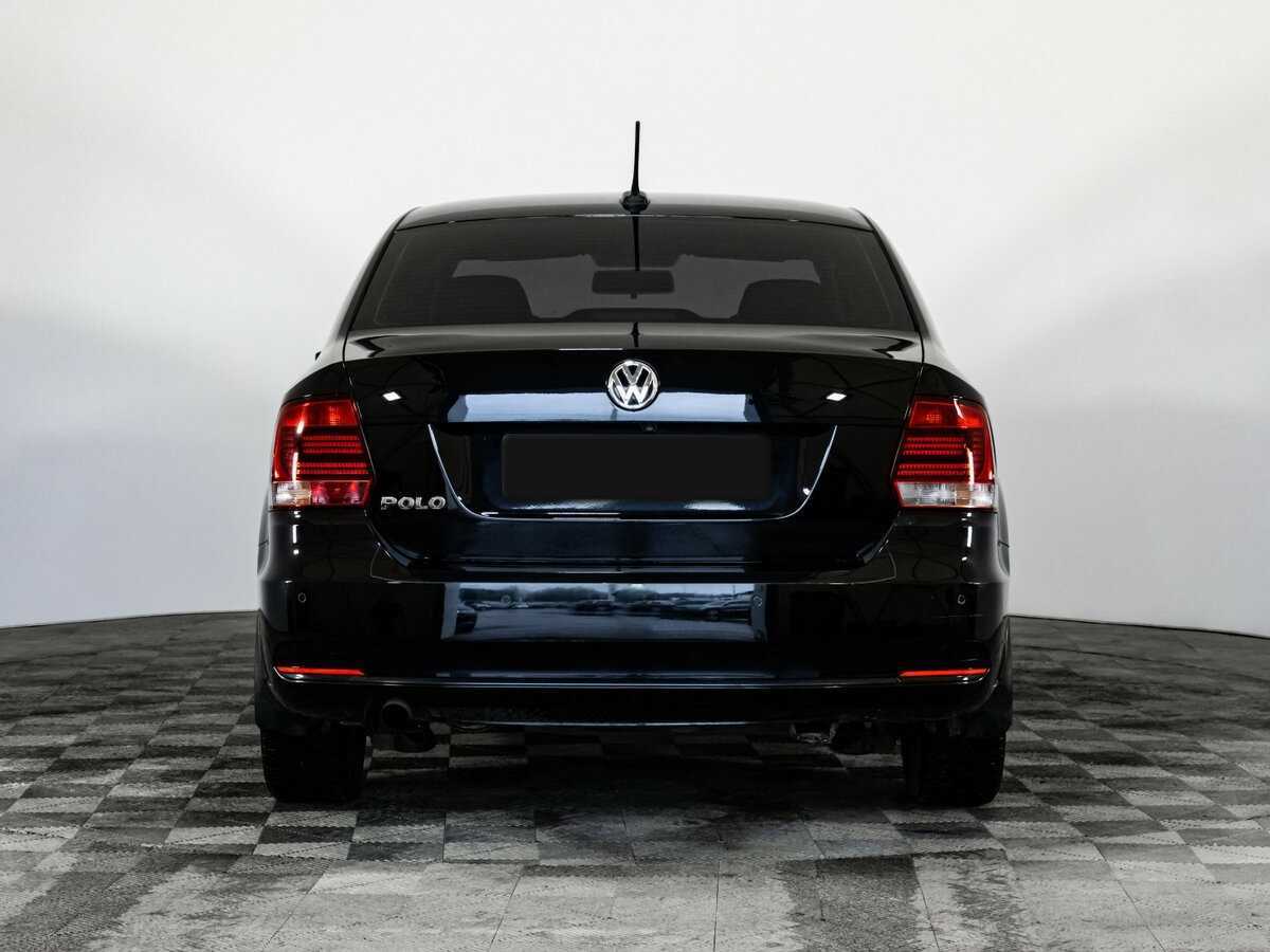 Volkswagen Polo с пробегом — 2018 год. Фото: #4