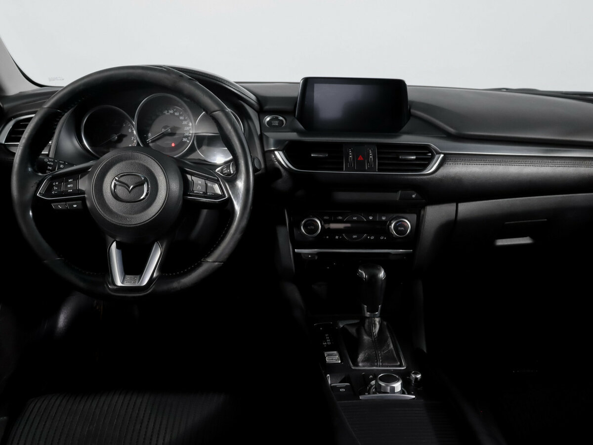 Mazda 6 с пробегом — 2017 год. Фото: #7
