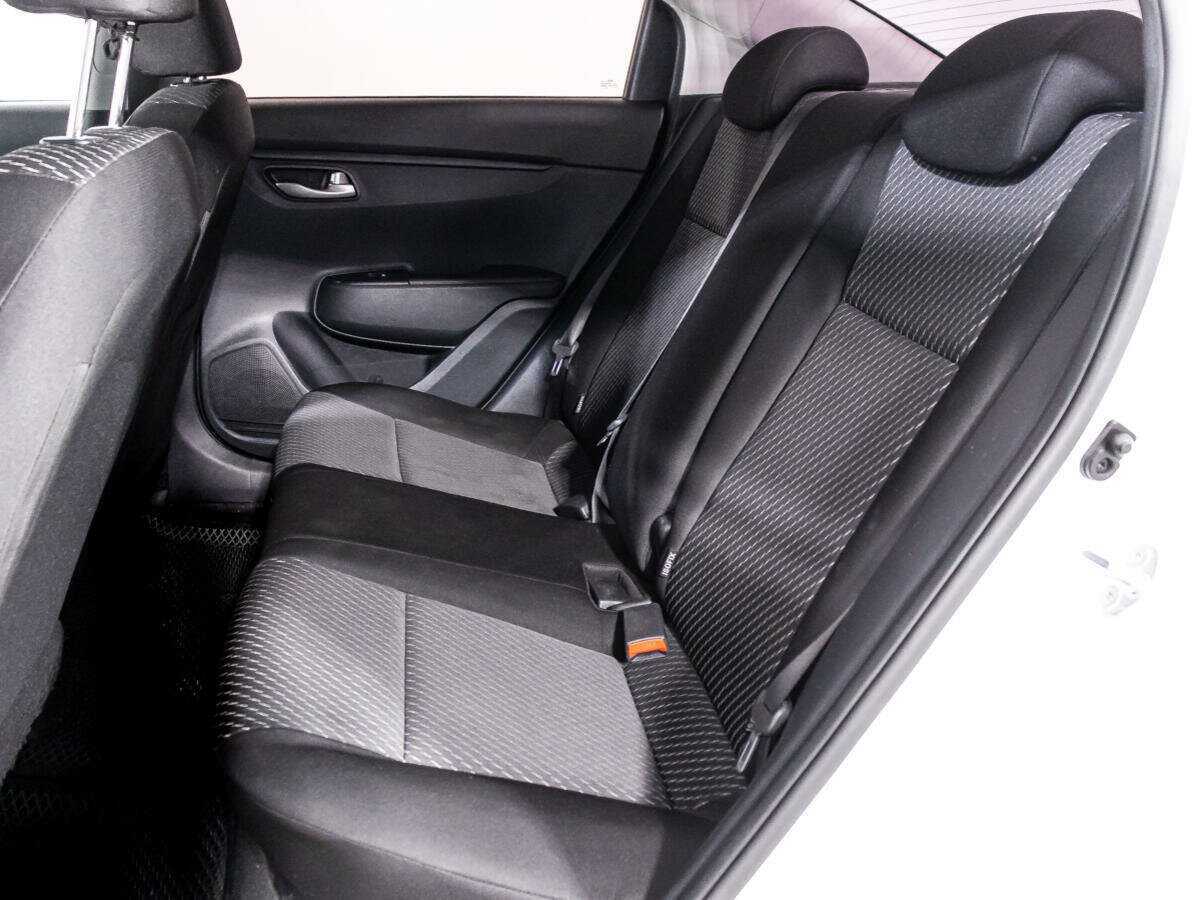 Kia Rio с пробегом — 2018 год. Фото: #8