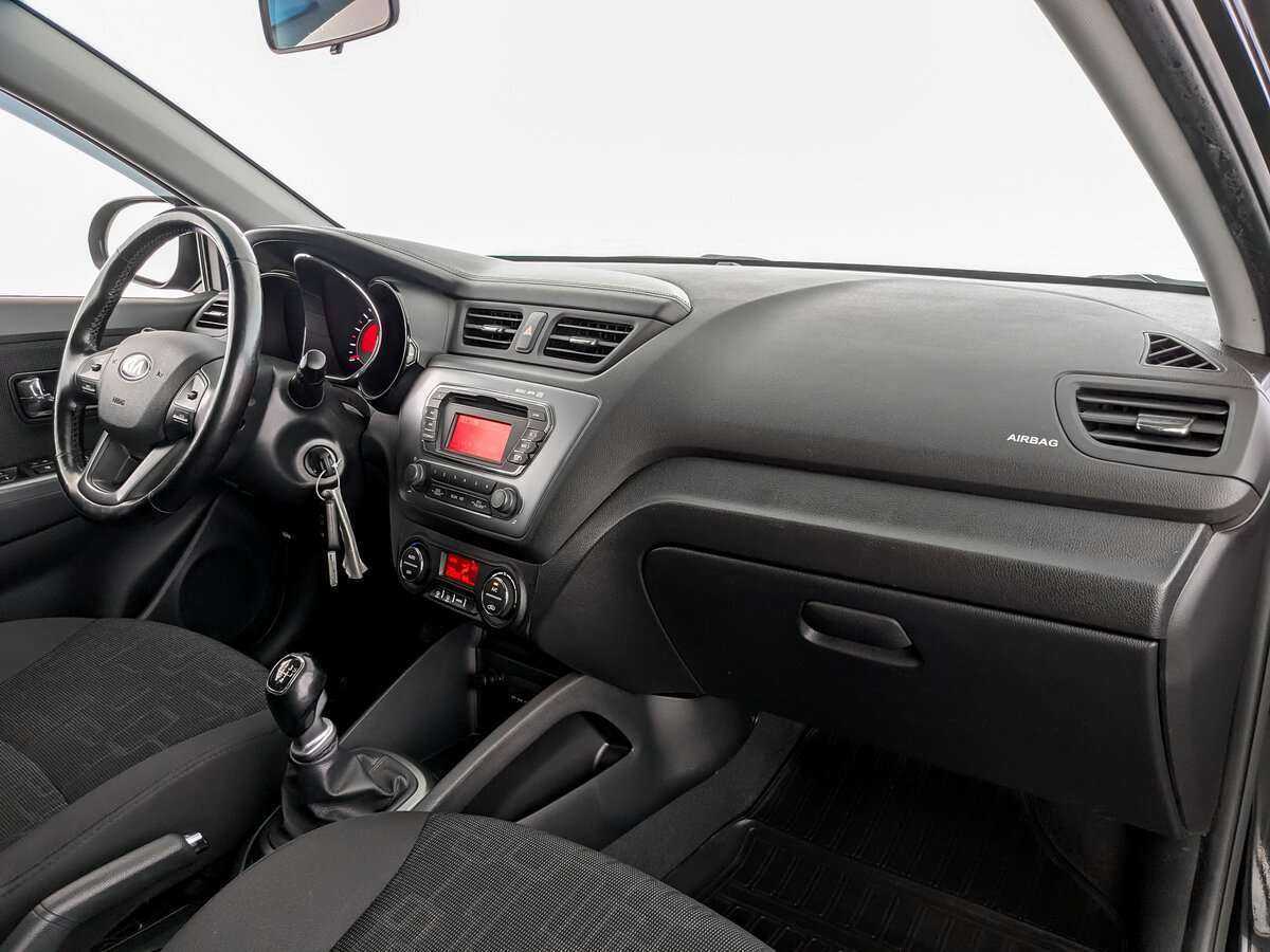 Kia Rio с пробегом — 2014 год. Фото: #8