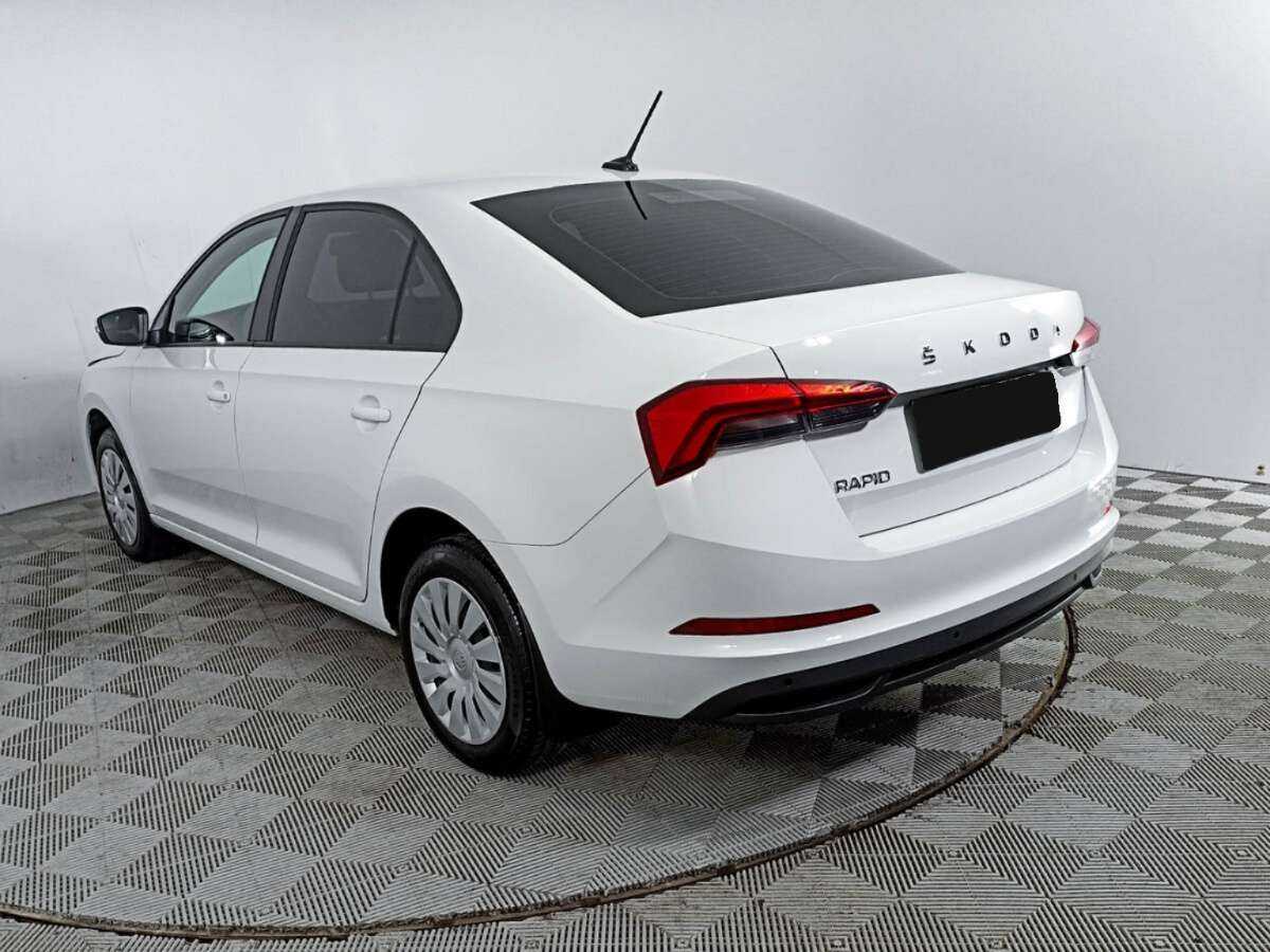Skoda Rapid с пробегом — 2020 год. Фото: #6