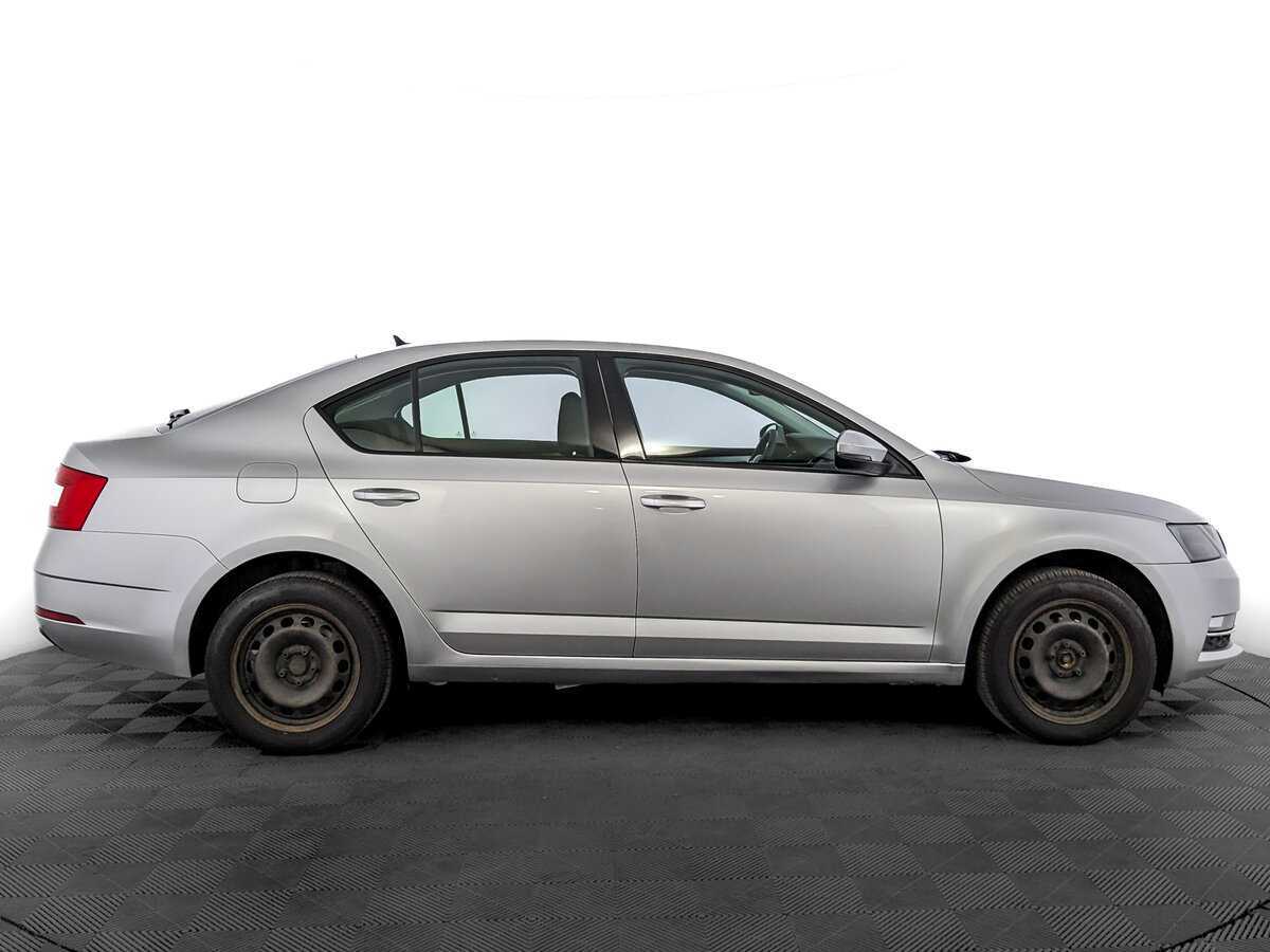 Skoda Octavia с пробегом — 2018 год. Фото: #3