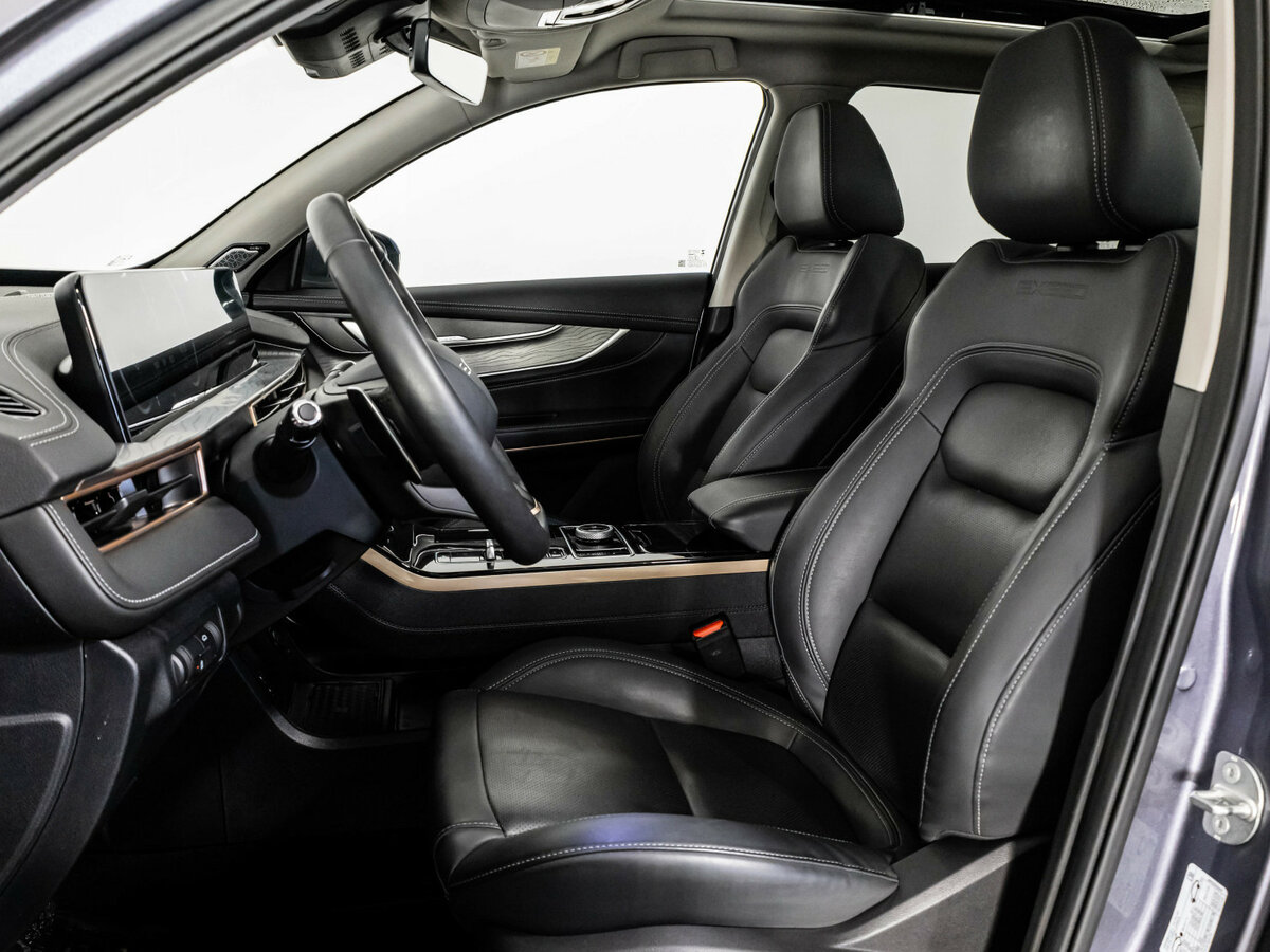 EXEED LX с пробегом — 2023 год. Фото: #15