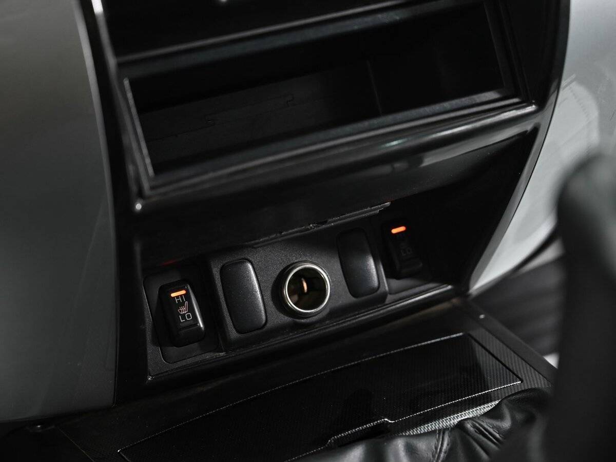 Mitsubishi Pajero Sport с пробегом — 2014 год. Фото: #11