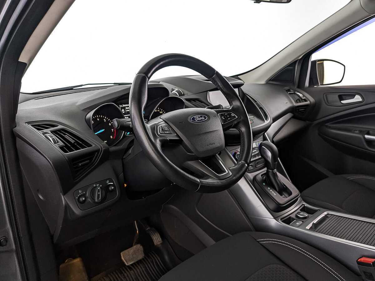 Ford Kuga с пробегом — 2018 год. Фото: #13