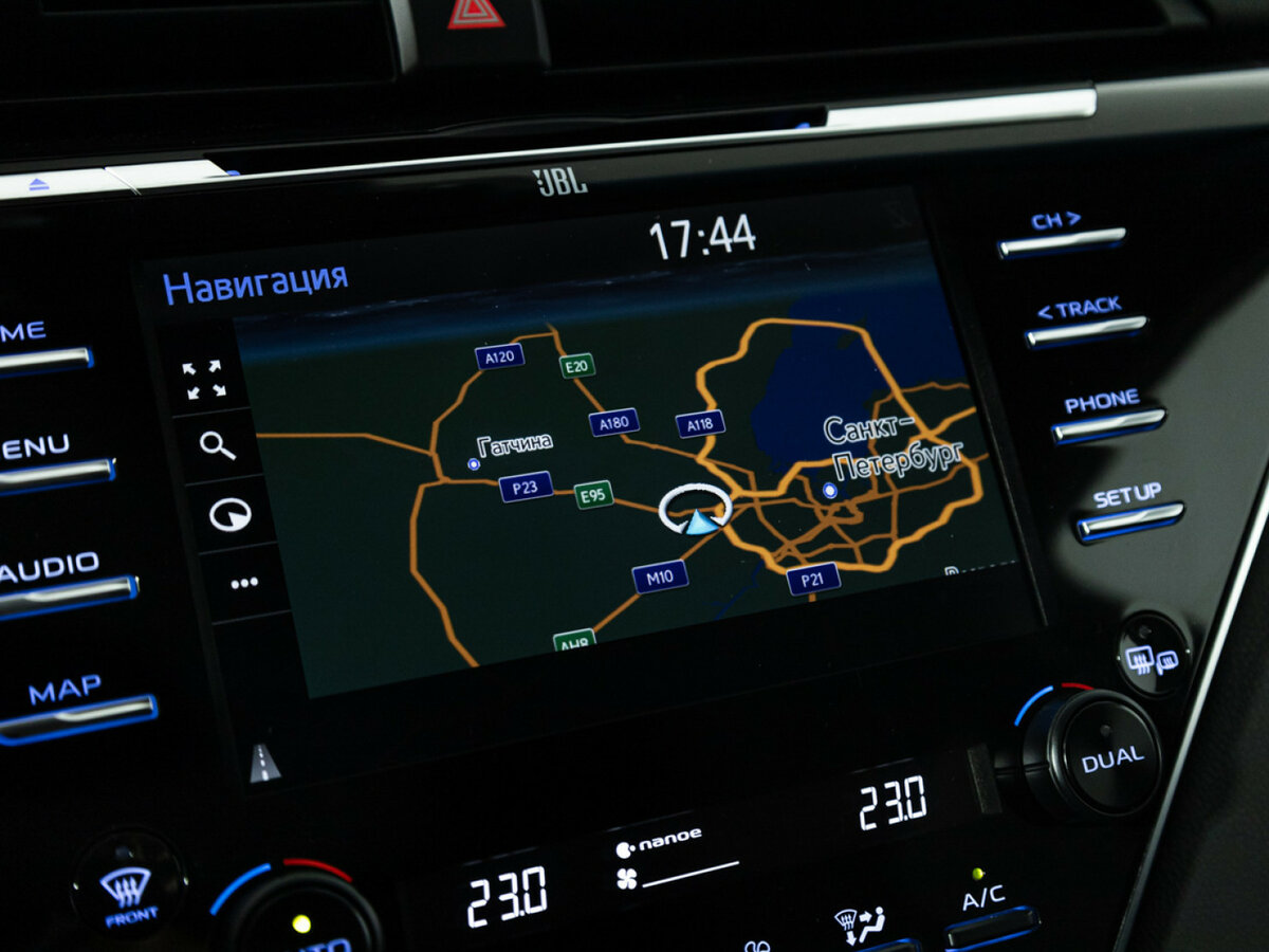 Toyota Camry с пробегом — 2020 год. Фото: #13