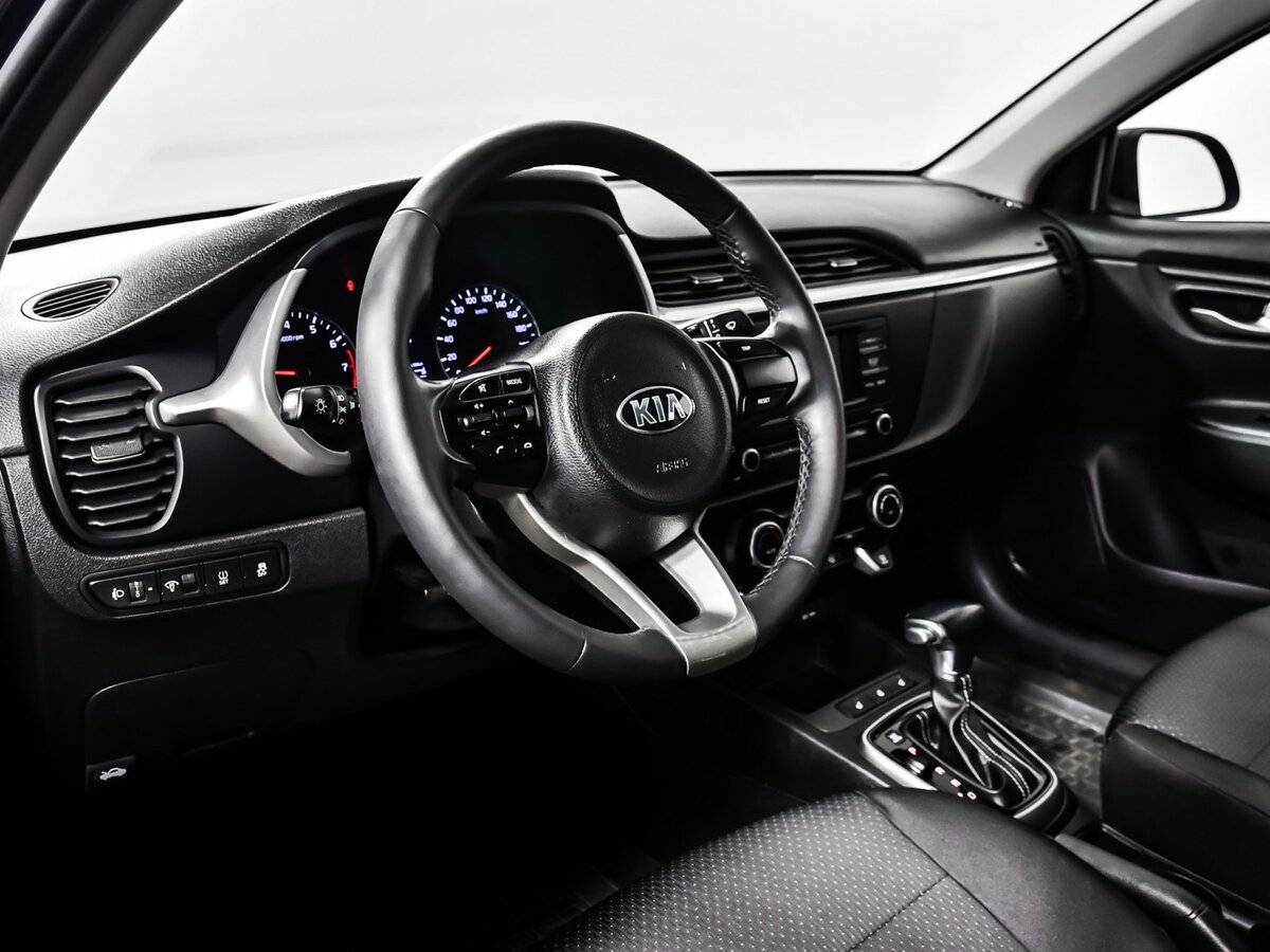 Kia Rio с пробегом — 2020 год. Фото: #10