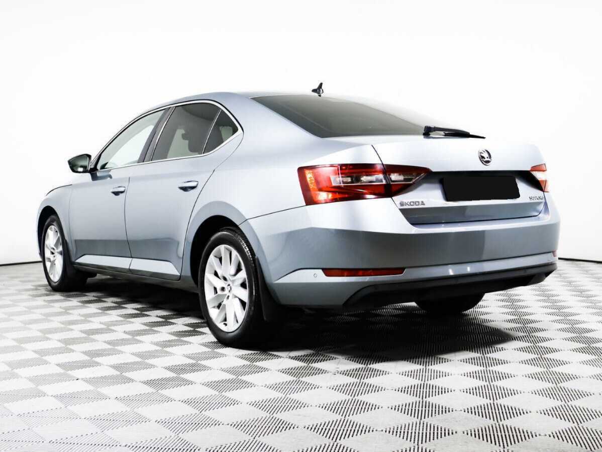 Skoda Superb с пробегом — 2017 год. Фото: #5