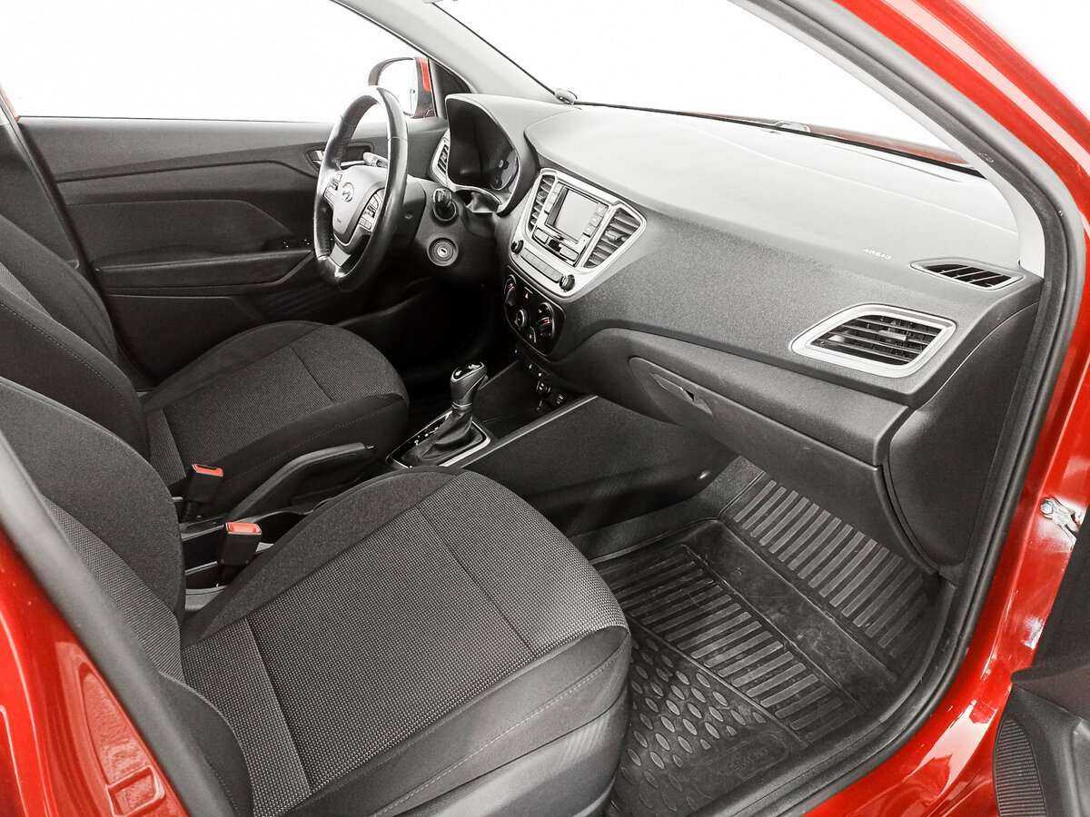 Hyundai Solaris с пробегом — 2019 год. Фото: #10