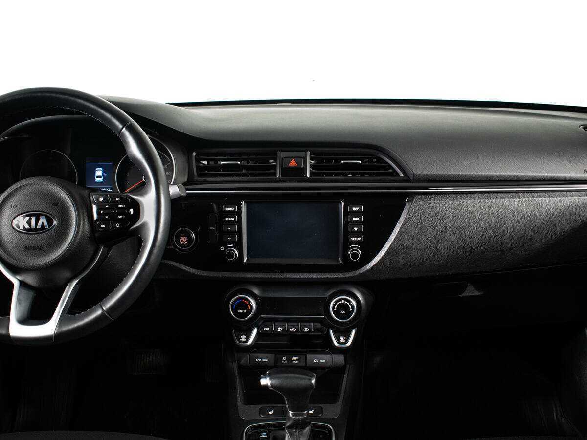 Kia Rio с пробегом — 2017 год. Фото: #8