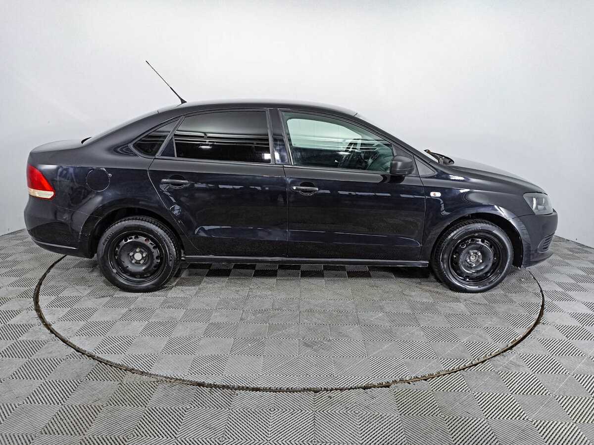 Volkswagen Polo с пробегом — 2012 год. Фото: #3