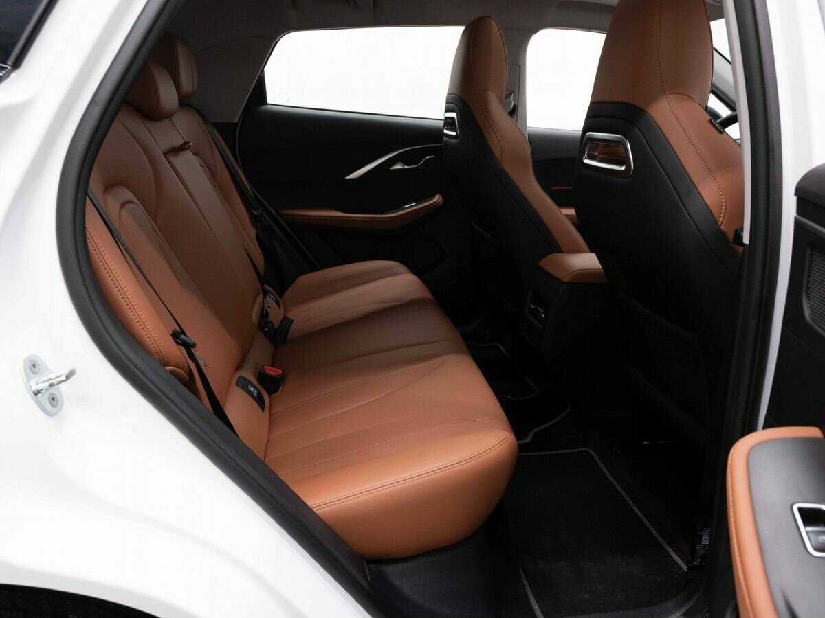 OMODA C5 с пробегом — 2023 год. Фото: #11