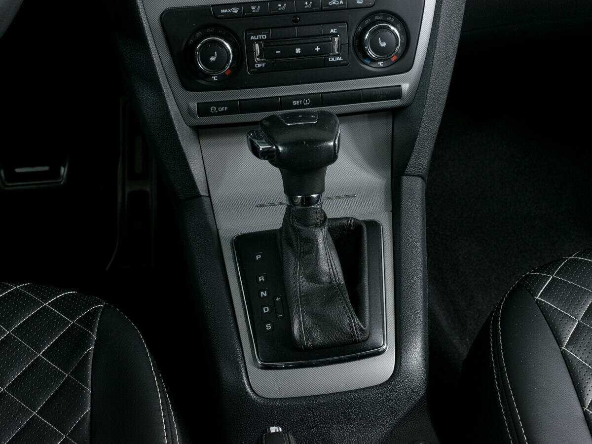 Skoda Octavia с пробегом — 2013 год. Фото: #14