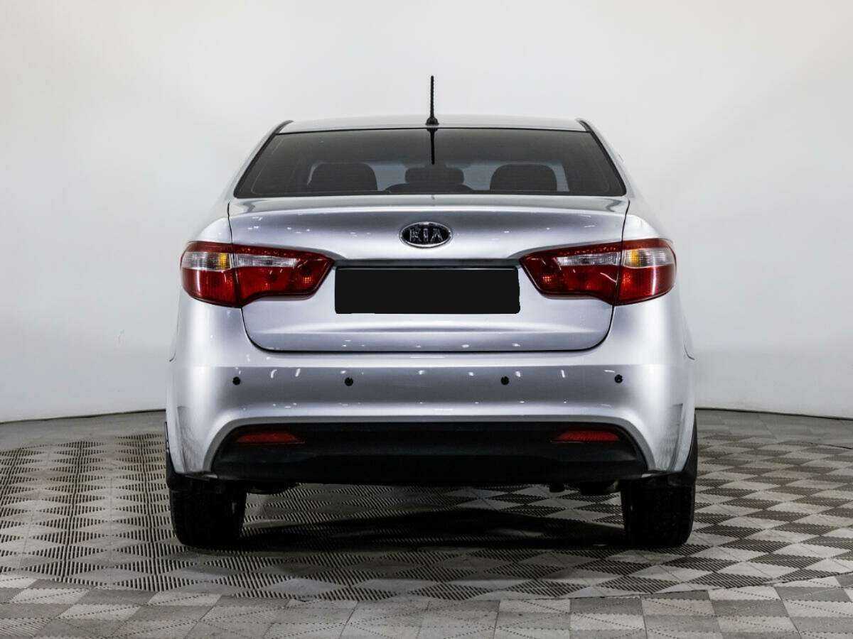 Kia Rio с пробегом — 2012 год. Фото: #5