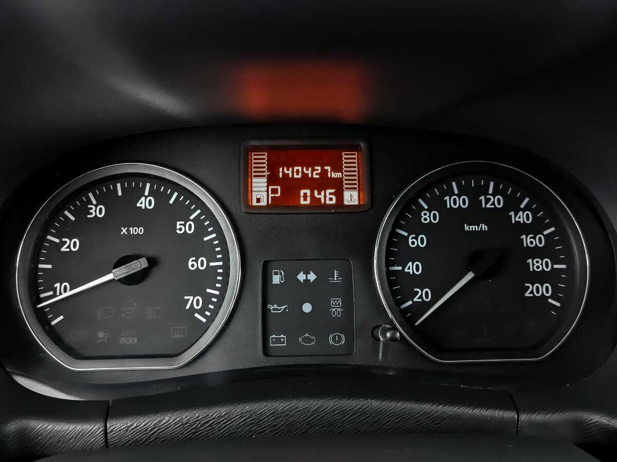 Nissan Terrano с пробегом — 2015 год. Фото: #11