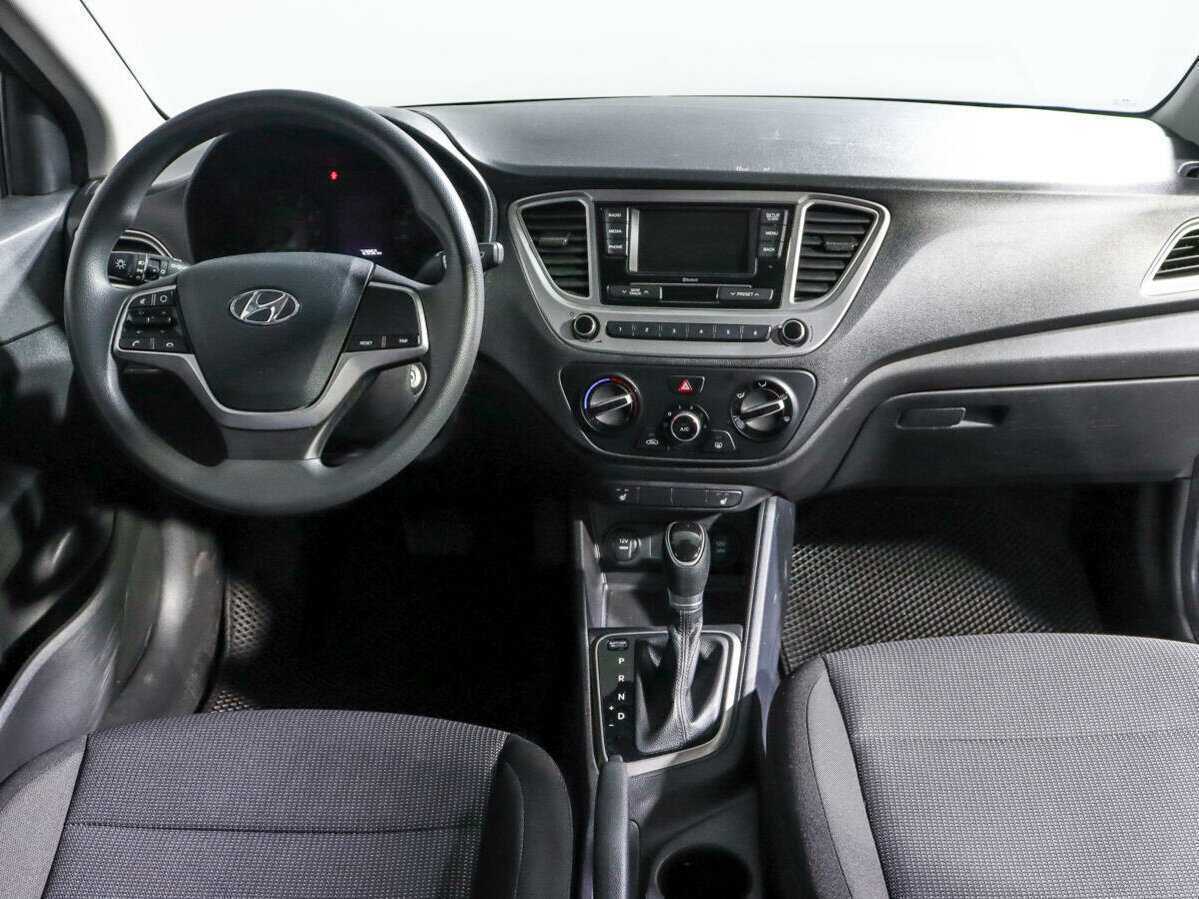 Hyundai Solaris с пробегом — 2021 год. Фото: #9